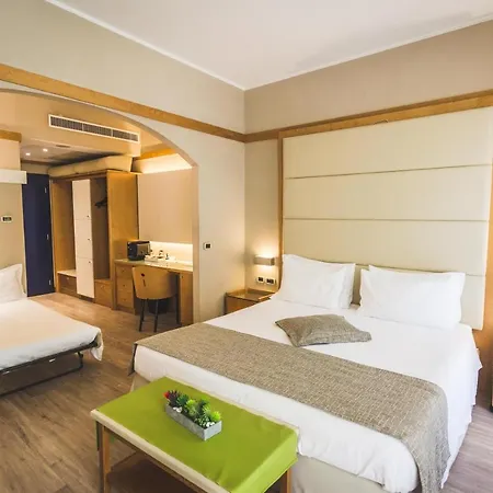 Park Ai Pini & Restaurant Ai Pini Otel 4*