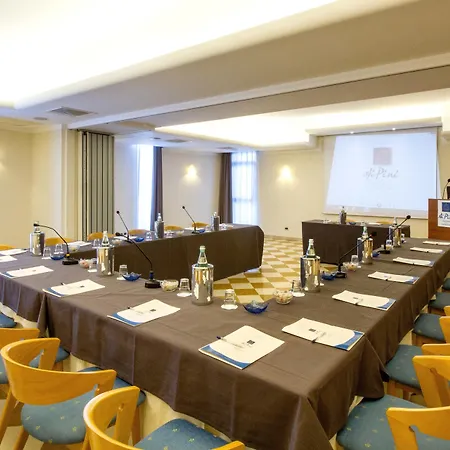 Park Ai Pini & Restaurant Ai Pini ホテル 4*