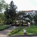 Park Ai Pini & Restaurant Ai Pini 酒店 4*