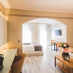 Park Ai Pini & Restaurant Ai Pini 4*
