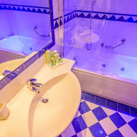 Park Ai Pini & Restaurant Ai Pini Hotel