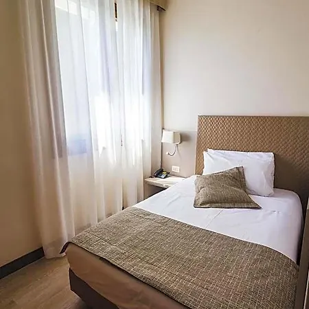 Park Ai Pini & Restaurant Ai Pini 4* Mestre