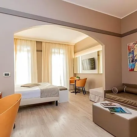 Park Ai Pini & Restaurant Ai Pini Отель