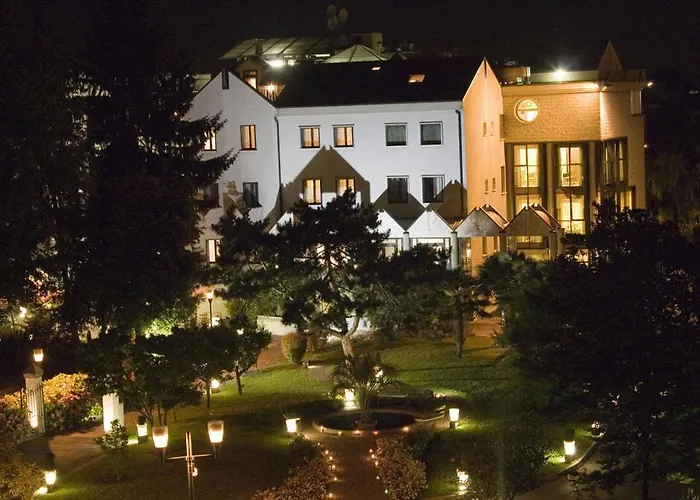 מלון Park Ai Pini & Restaurant Ai Pini מסטרה