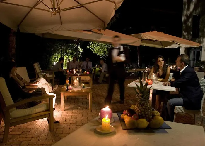 Park Ai Pini & Restaurant Ai Pini מסטרה