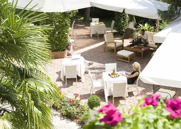 מלון Park Ai Pini & Restaurant Ai Pini מסטרה