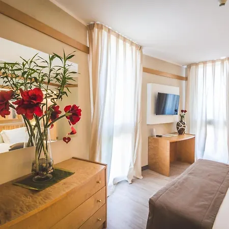 Hotel Park Ai Pini & Restaurant Ai Pini Mestre