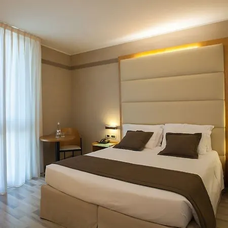 Hotel Park Ai Pini & Restaurant Ai Pini 4*