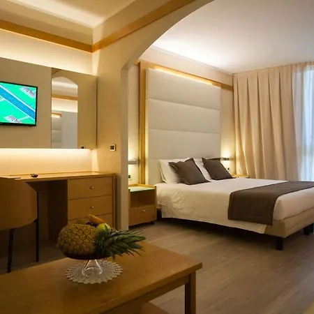 Park Ai Pini & Restaurant Ai Pini Hotel 4*