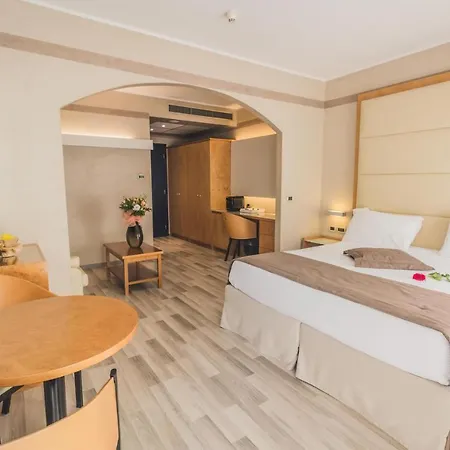 Hotel Park Ai Pini & Restaurant Ai Pini