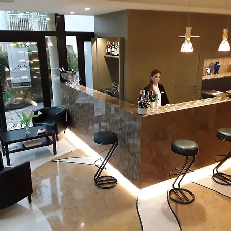 ホテル Park Ai Pini & Restaurant Ai Pini 4*