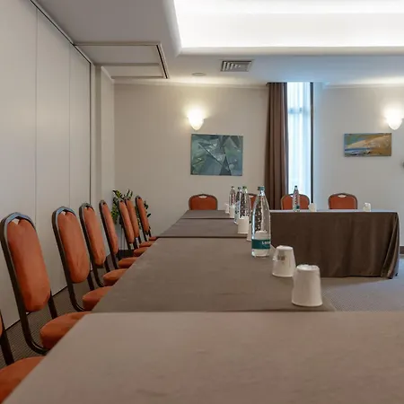 Park Ai Pini & Restaurant Ai Pini 4*