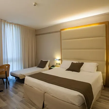 Hotel Park Ai Pini & Restaurant Ai Pini 4*