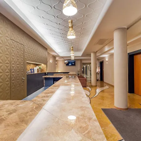 Hotel Park Ai Pini & Restaurant Ai Pini