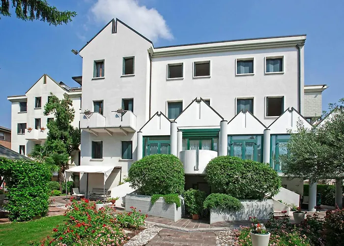 Park Ai Pini & Restaurant Ai Pini 4* Mestre