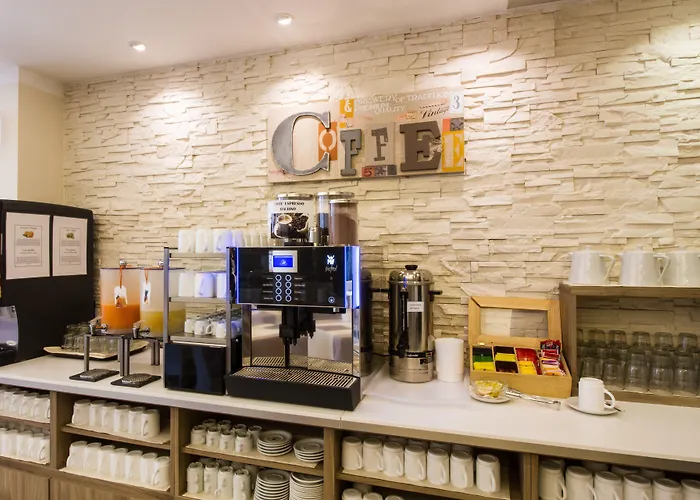 Park Ai Pini & Restaurant Ai Pini 4* 메스트레
